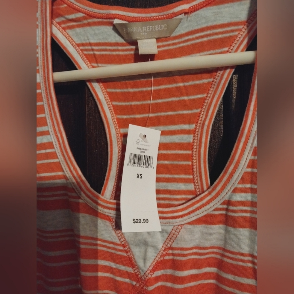Banana Republic Racer Back Tank - Picture 3 of 4
